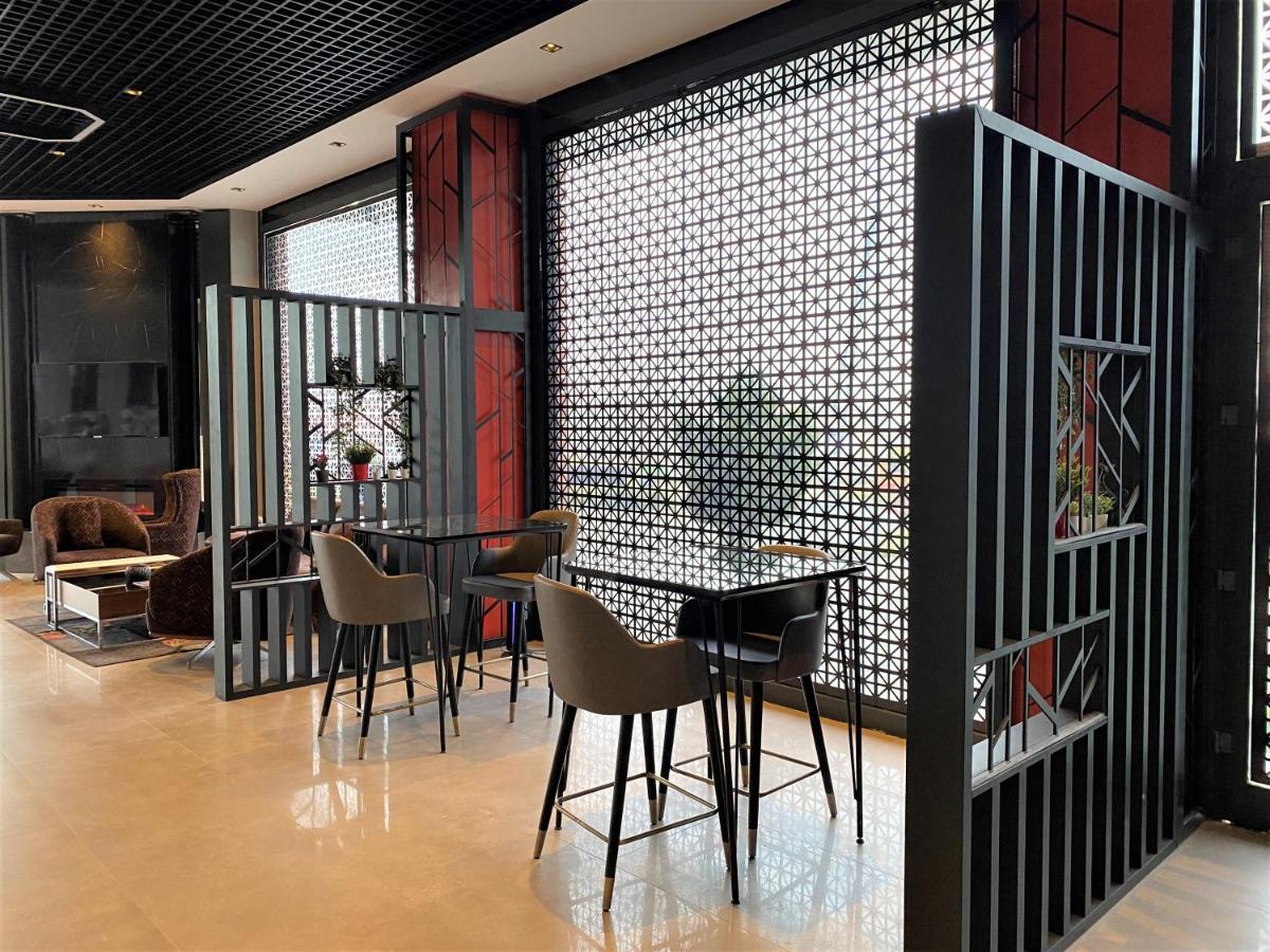 World Class Hotel - Istanbul International Airport Arnavutkoy Exteriör bild